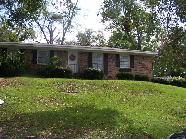 308 Azalea Dr, Eufaula, AL 36027 - photo 1