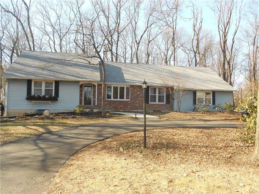 6453 Beverly Hills Rd, Coopersburg, PA 18036 - photo 1