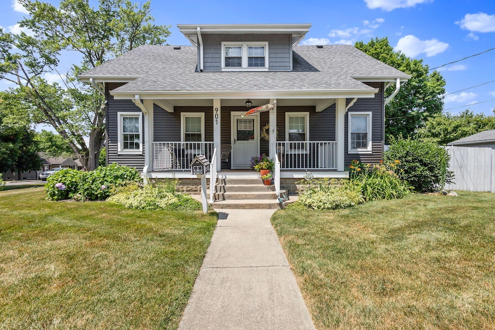 901 Campbell St, Valparaiso, IN 46385 - photo 1