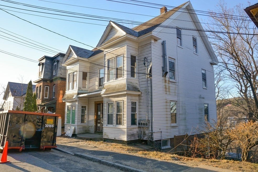 84 Arlington St, Fitchburg, MA 01420 - photo 1