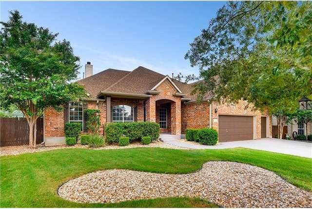 Amazing single story on cul de sac lot with lots o