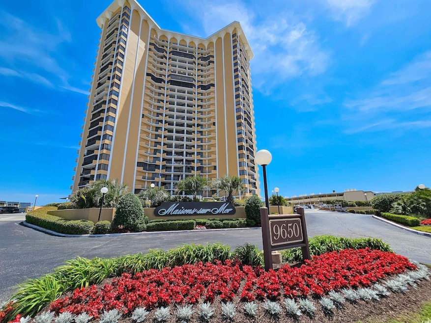 View of apartment building / complex