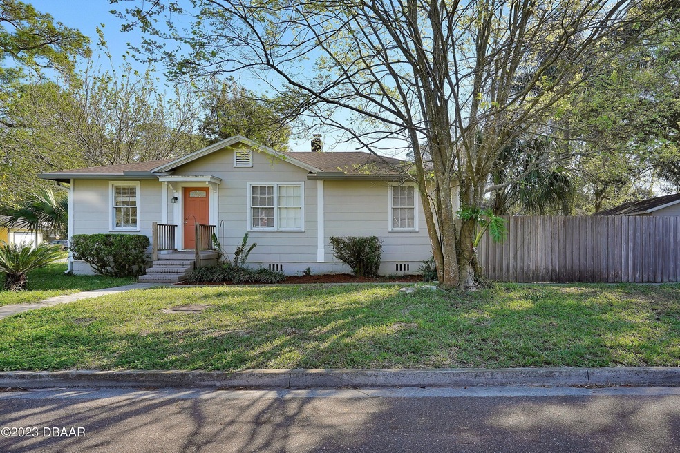 4564 Crescent St, Jacksonville, FL 32205 - photo 1