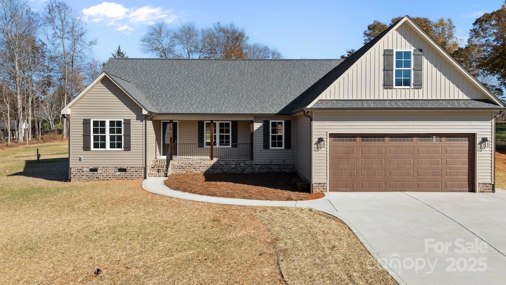 2583 Wallace Acres Ln, Lincolnton, NC 28092 - photo 1
