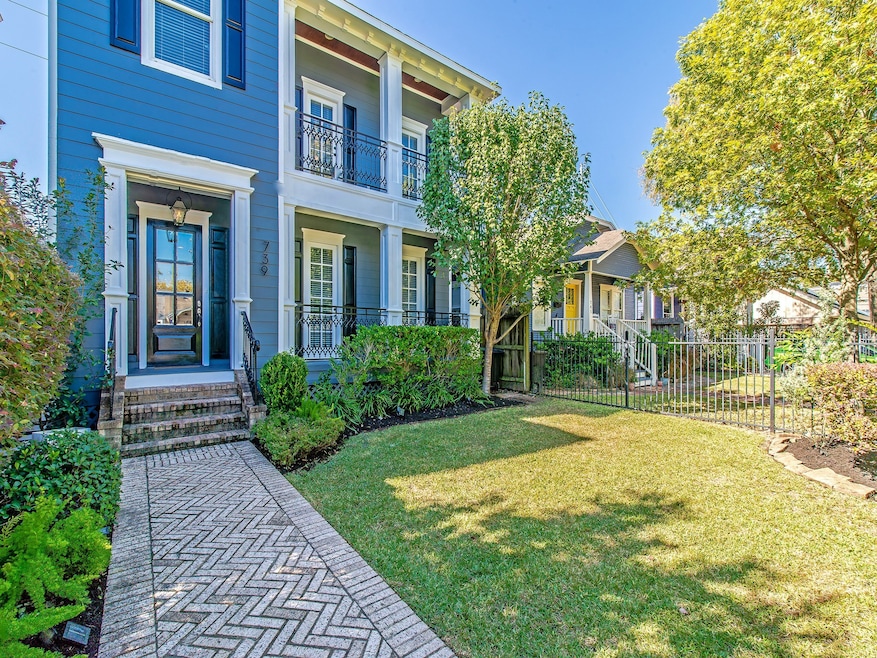 739 Allston St, Houston, TX 77007 - photo 1