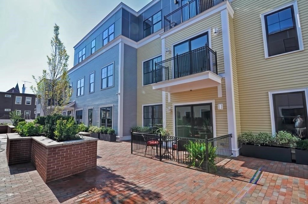 205 E St unit 6-N, Boston, MA 02127 - photo 1