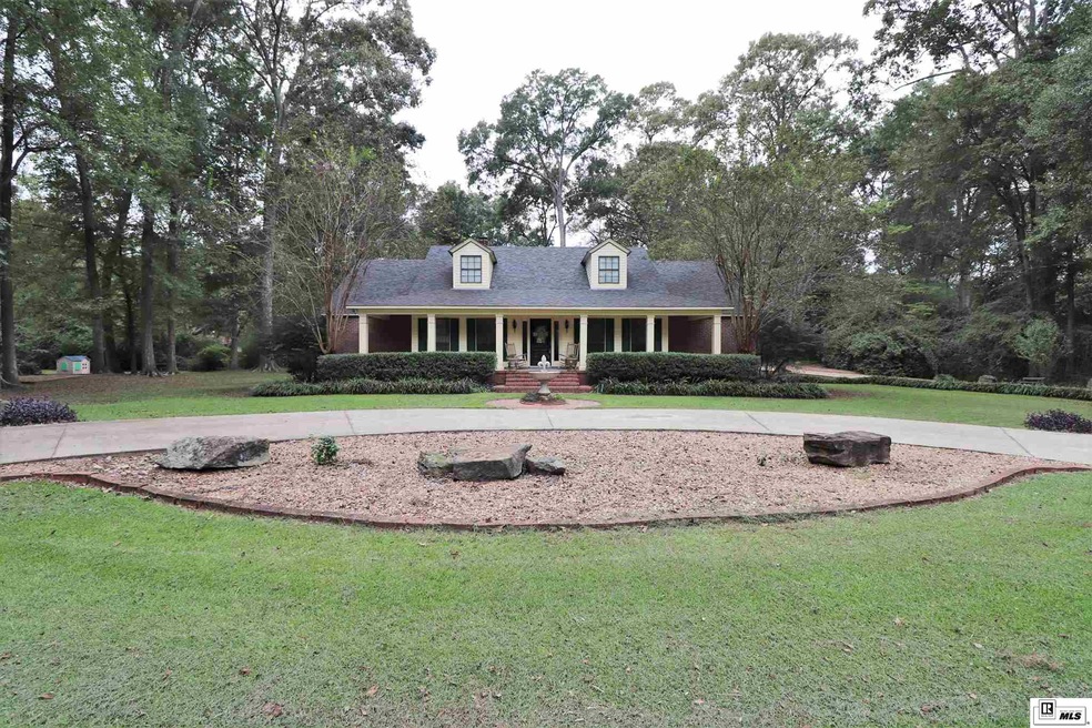 702 Fernhurst Dr, Bastrop, LA 71220 - photo 1