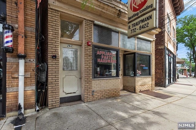 262 Parker Ave unit 3, Clifton, NJ 07011 - photo 1