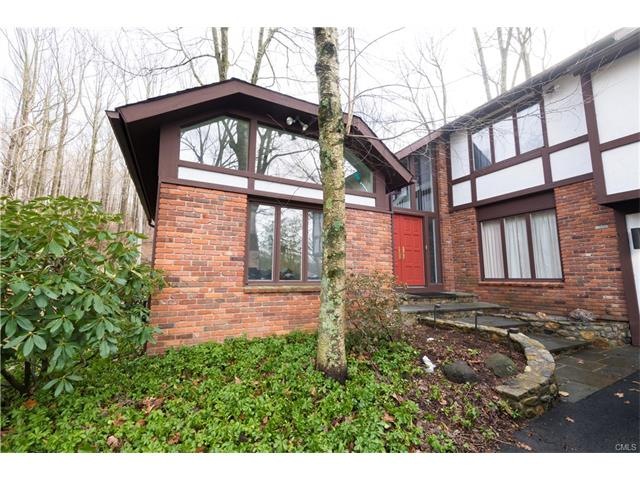 39 Katrina Cir, Bethel, CT 06801 - photo 1