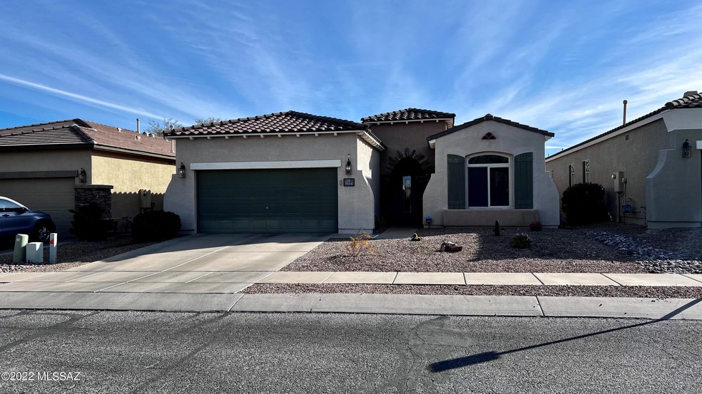 934 N Via Zahara Del Sol