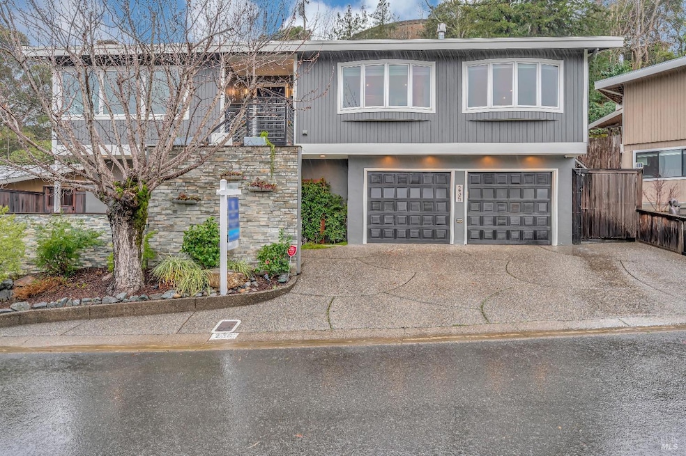 235 Via La Cumbre None