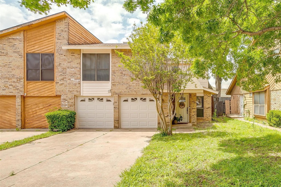 3009 Carolyn Ct, Bedford, TX 76021 - photo 1