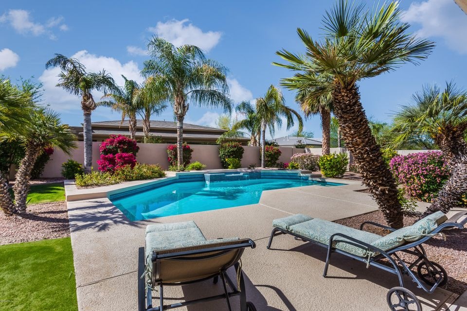 9061 E Carol Way-50