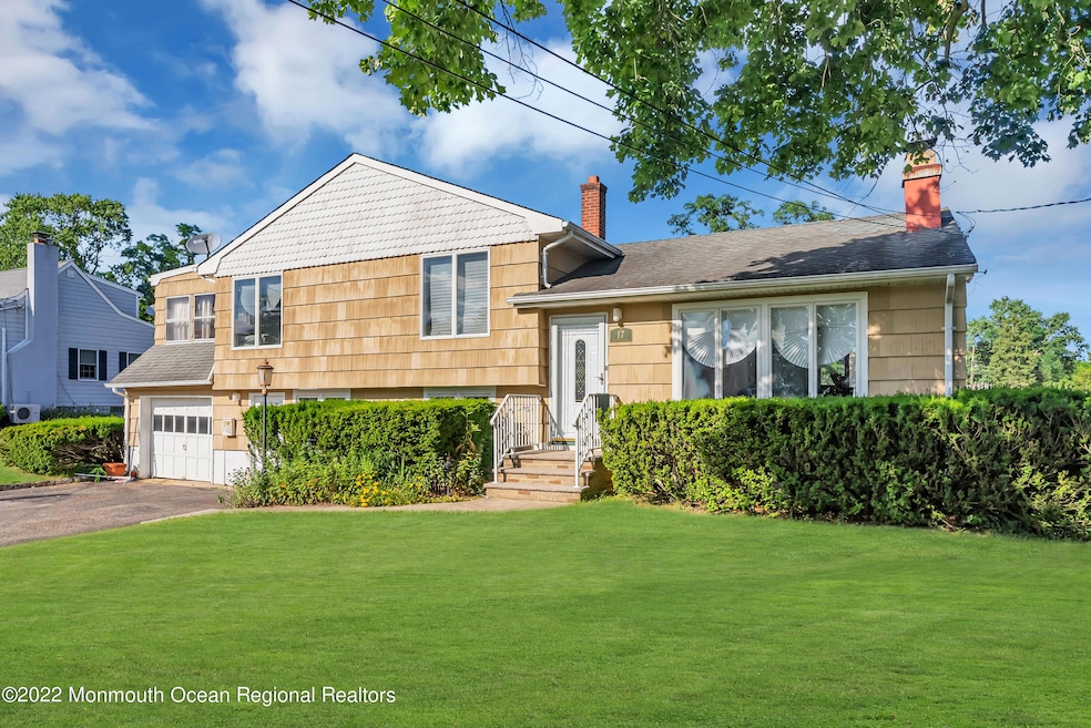 17 Johnston St, Oakhurst, NJ 07755 - photo 1