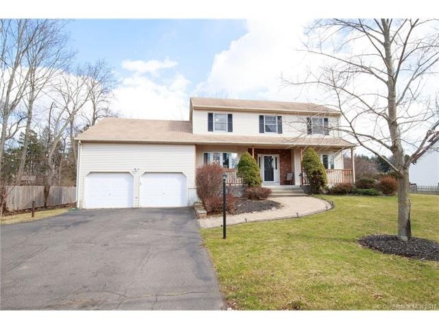 Beautiful Home at 588 East Street in Middletown!