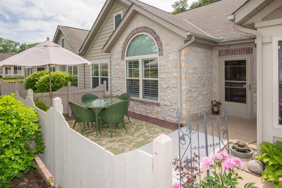 2699_Bluestone_Circle_Large-07