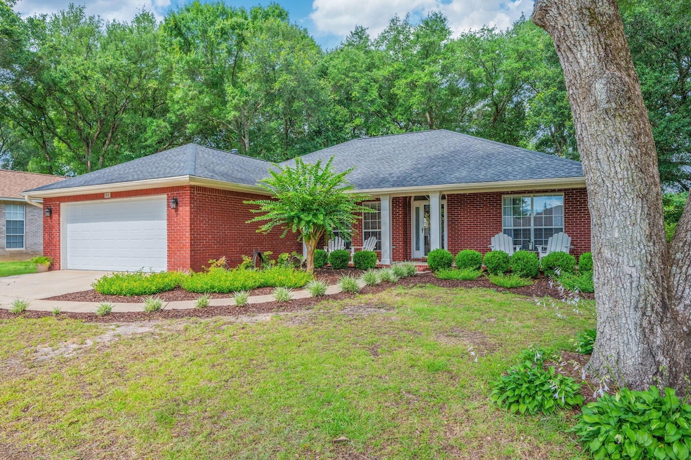 3-web-or-mls-5808-hilary-st