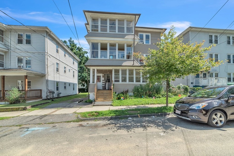 19 Lucretia Ave, Chicopee, MA 01013 - photo 1