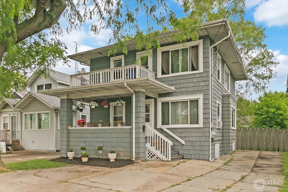 7311 & 7313  Sheridan Rd, main, WI2
