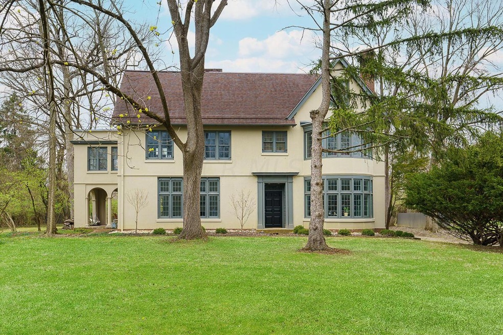 261 N Drexel Ave, Columbus, OH 43209 - photo 1