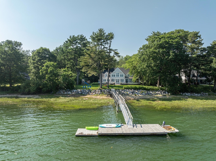 24 Emu St, Freeport, ME 04032 - photo 1