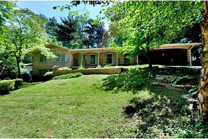 Exterior Front. Sought after Oakgrove / Lakeside s