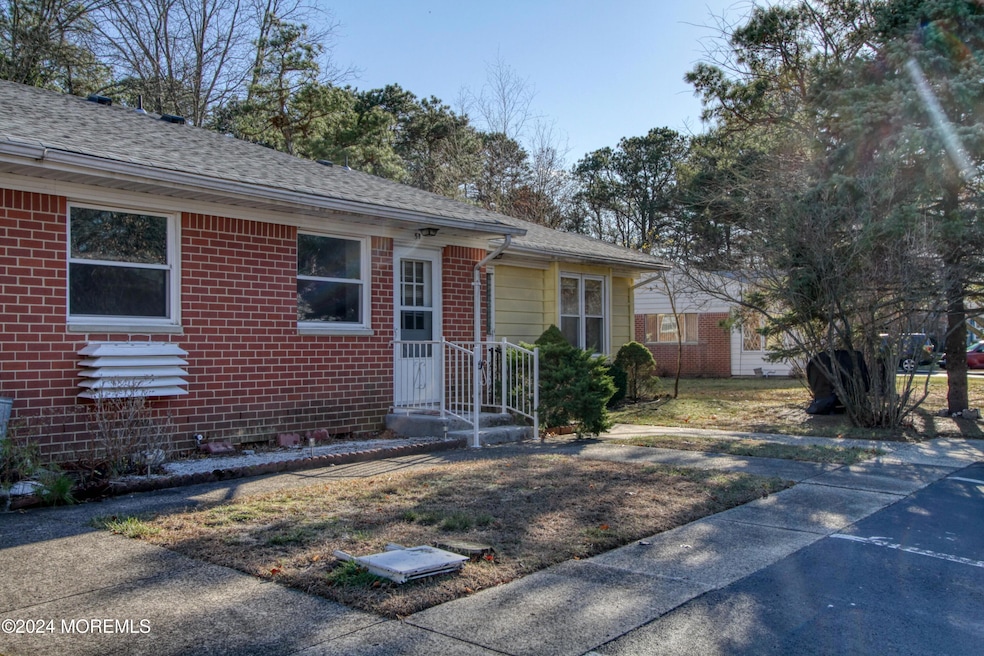 Welcome To 5-b Alden Ct