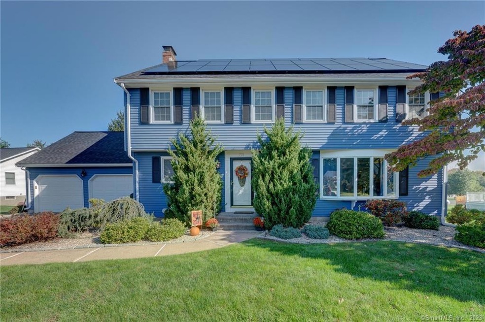 321 Hang Dog Ln, Wethersfield, CT 06109 - photo 1