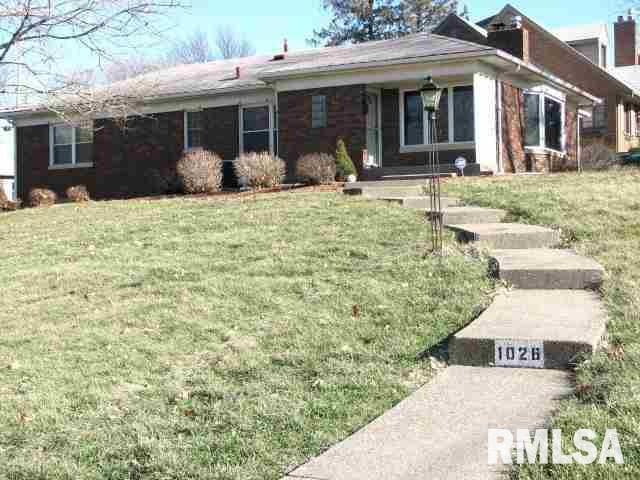1026 W Lombard St, Davenport, IA 52804 - photo 1