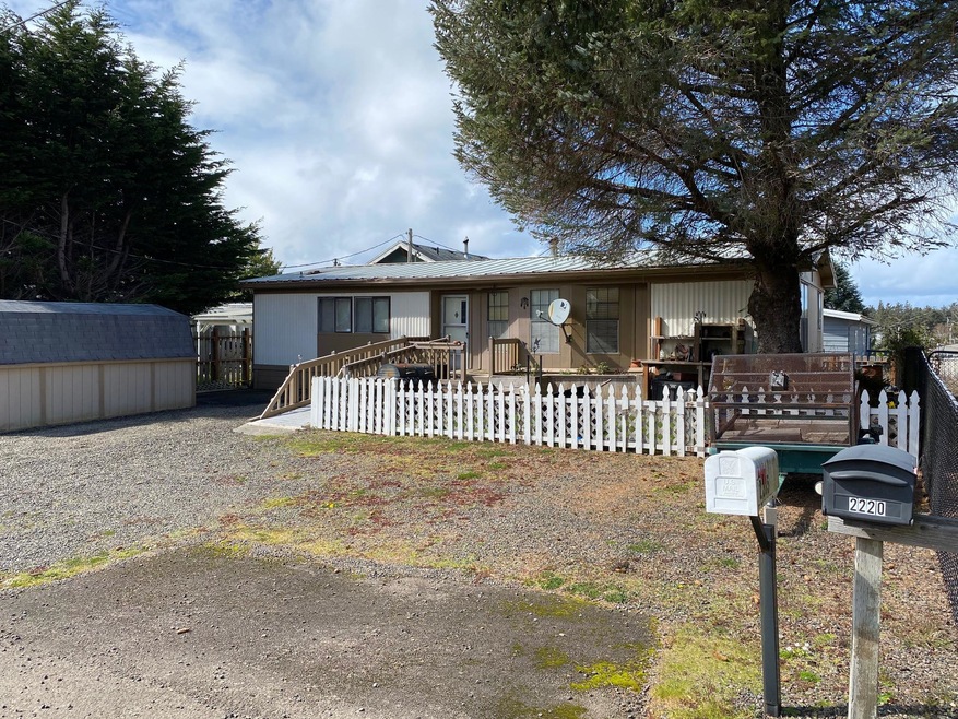 2220 Fleming Ave W, Tillamook, OR 97141 - photo 1