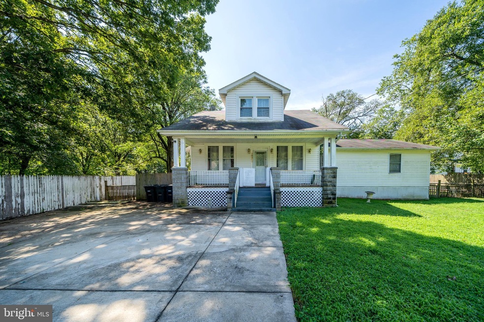 10901 Prospect Hill Rd, Glenn Dale, MD 20769 - photo 1