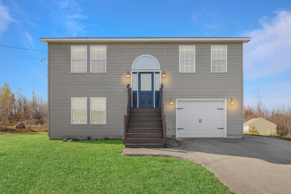 34 Wellesley Way, Bangor, ME 04401 - photo 1