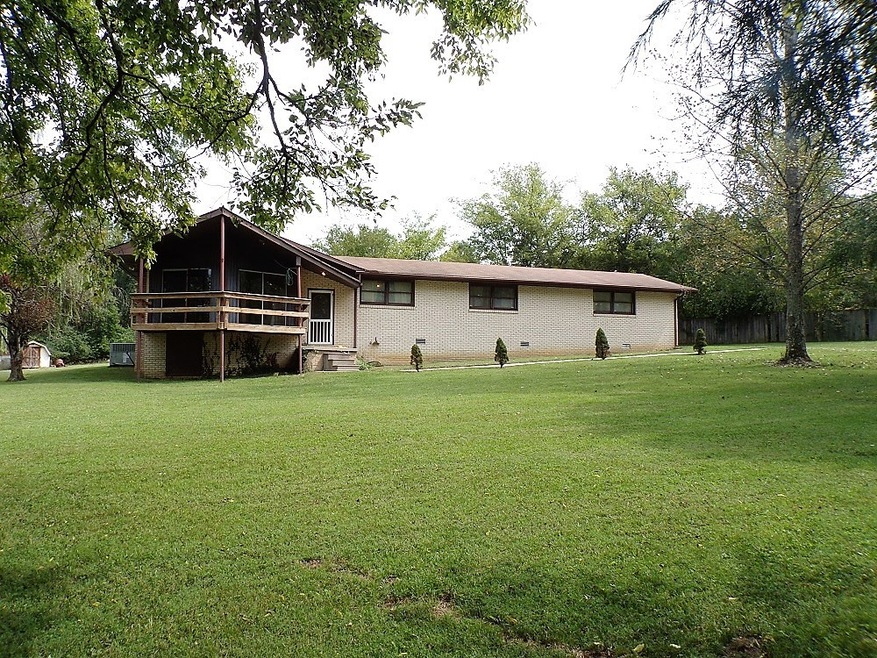 272 Snell Rd, Shelbyville, TN 37160 - photo 1