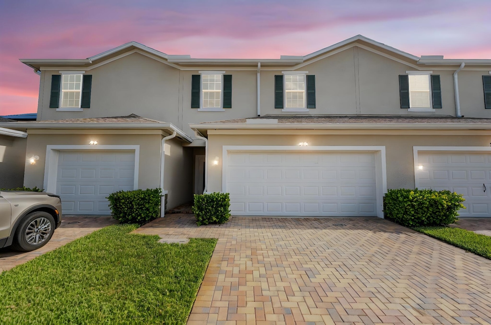 956 NE Trailside Run, Port Saint Lucie, FL 34983 - photo 1