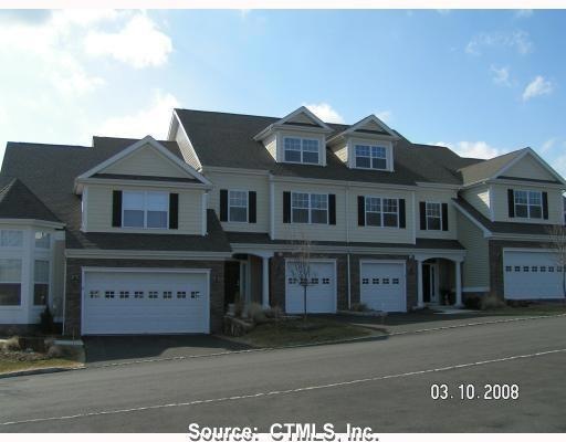 7 Dogwood Ct unit 7, Middlebury, CT 06762 - photo 1