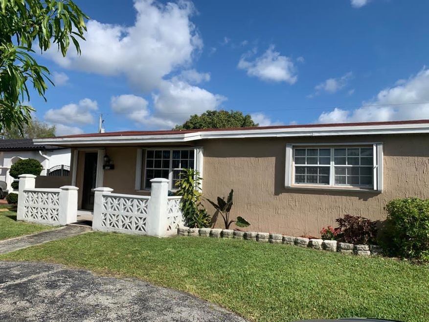 7805 Meridian St, Miramar, FL 33023 - photo 1