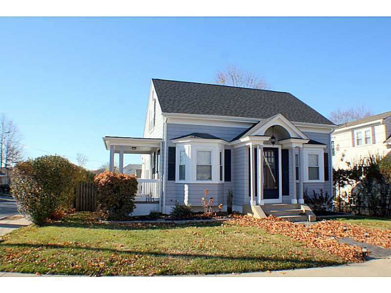 426 Sharon St, Providence, RI 02908 - photo 1