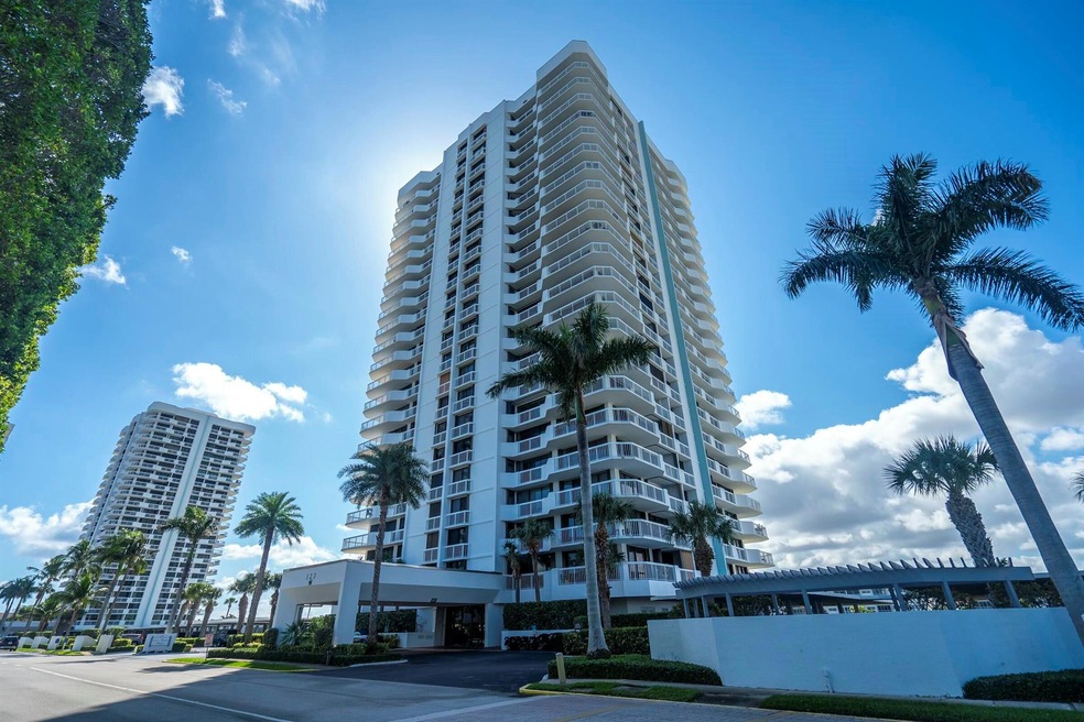 Cove Tower West unit 745, North Palm Beach, FL 33408 - photo 1