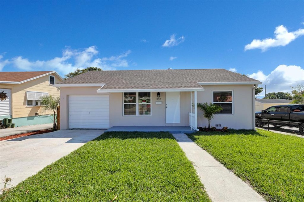 302 N B St - 38