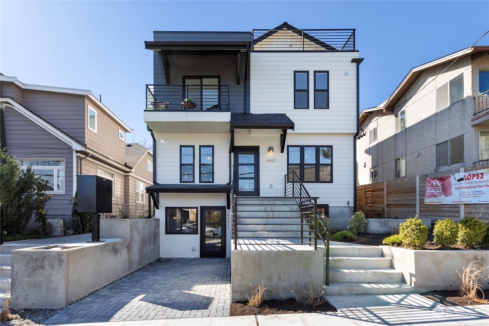 Sold $1,465,000 • Co-Listing Agent