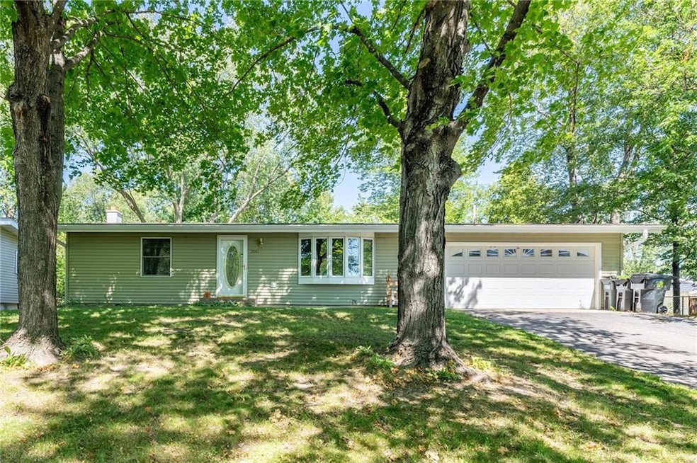 2013 2nd Ave NE, Menomonie, WI 54751 - photo 1