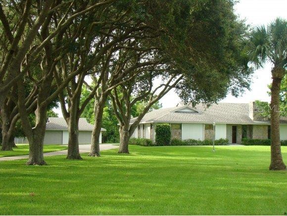 HOME W ATTACHED 2 CAR GARAGE