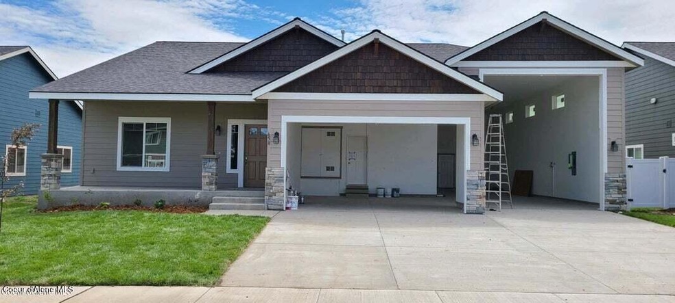 Whitewood w/rv garage