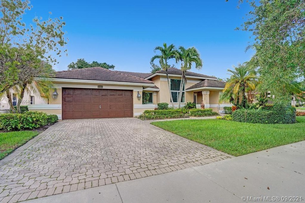 9665 E Tree Tops Court, Davie, FL 33328-7108