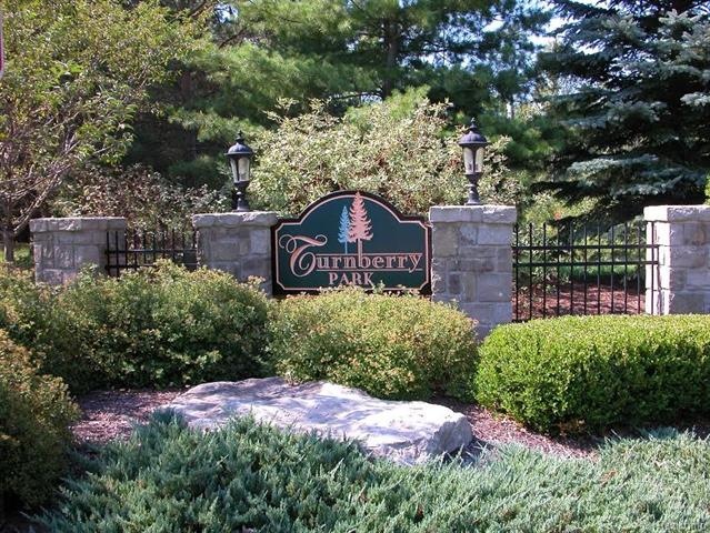 Turnberry Park - Gated Entry