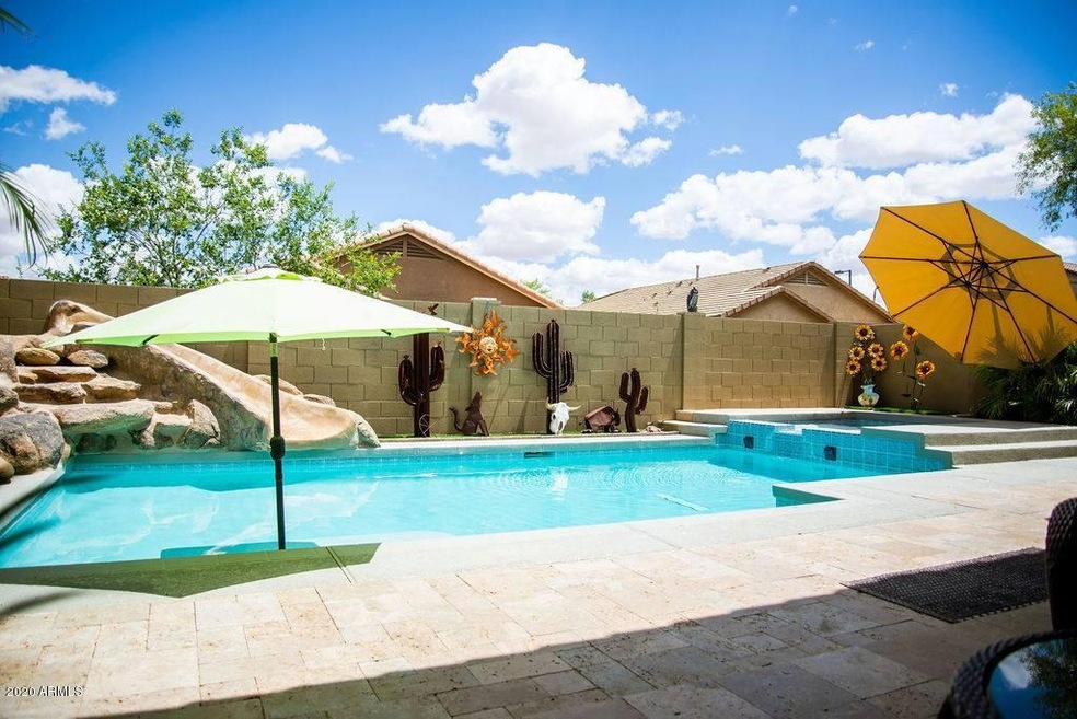 full pool view