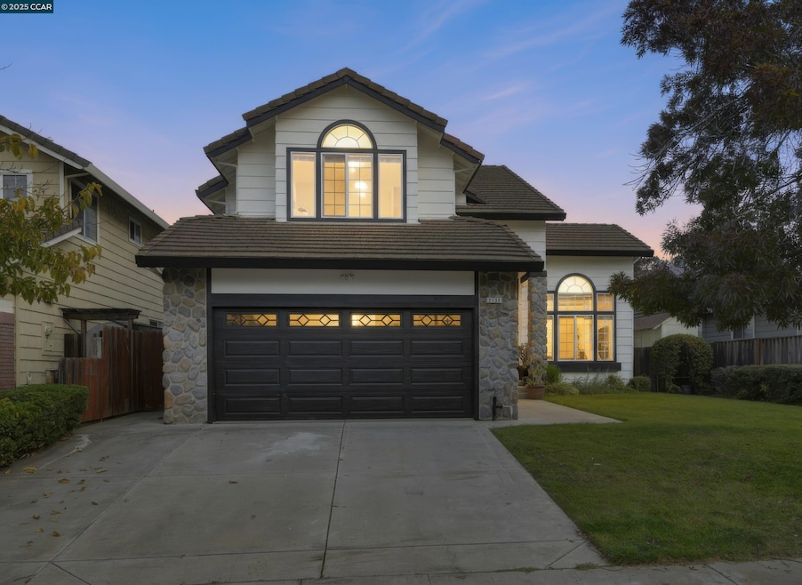 2132 Rain Drop Cir, Pittsburg, CA 94565 - photo 1