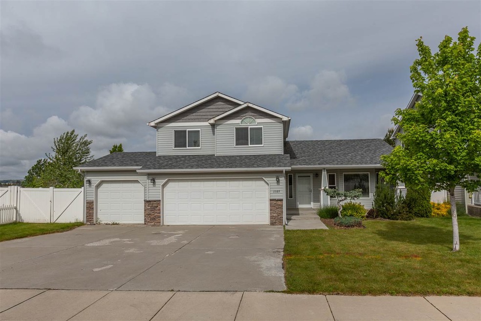 1105 N Carrie Dr, Medical Lake, WA 99022 - photo 1