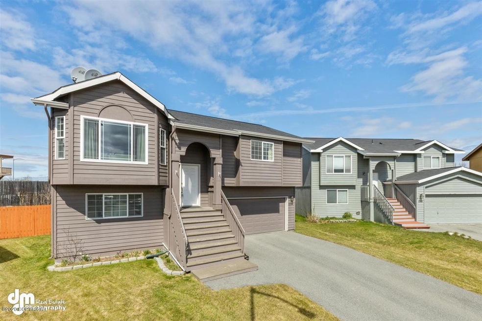 1511 Waterwood Cir, Anchorage, AK 99507 - photo 1