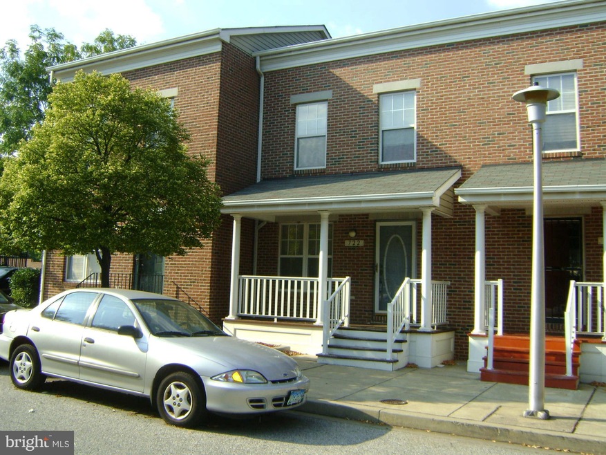 722 W Cherry Blossom Way, Baltimore, MD 21201 - photo 1